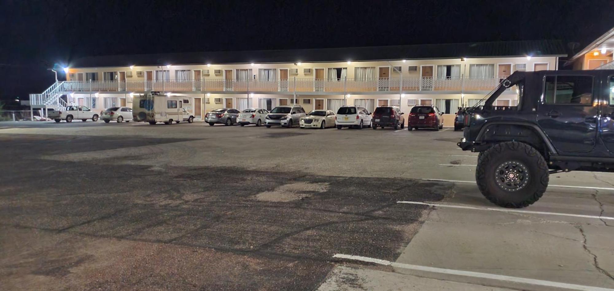 Budget Inn Motel גאלופ מראה חיצוני תמונה
